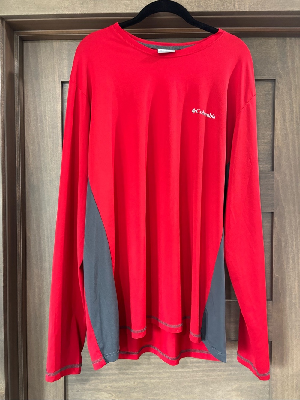 Columbia Red Long-Sleeve Athletic Tee with Gray Panels